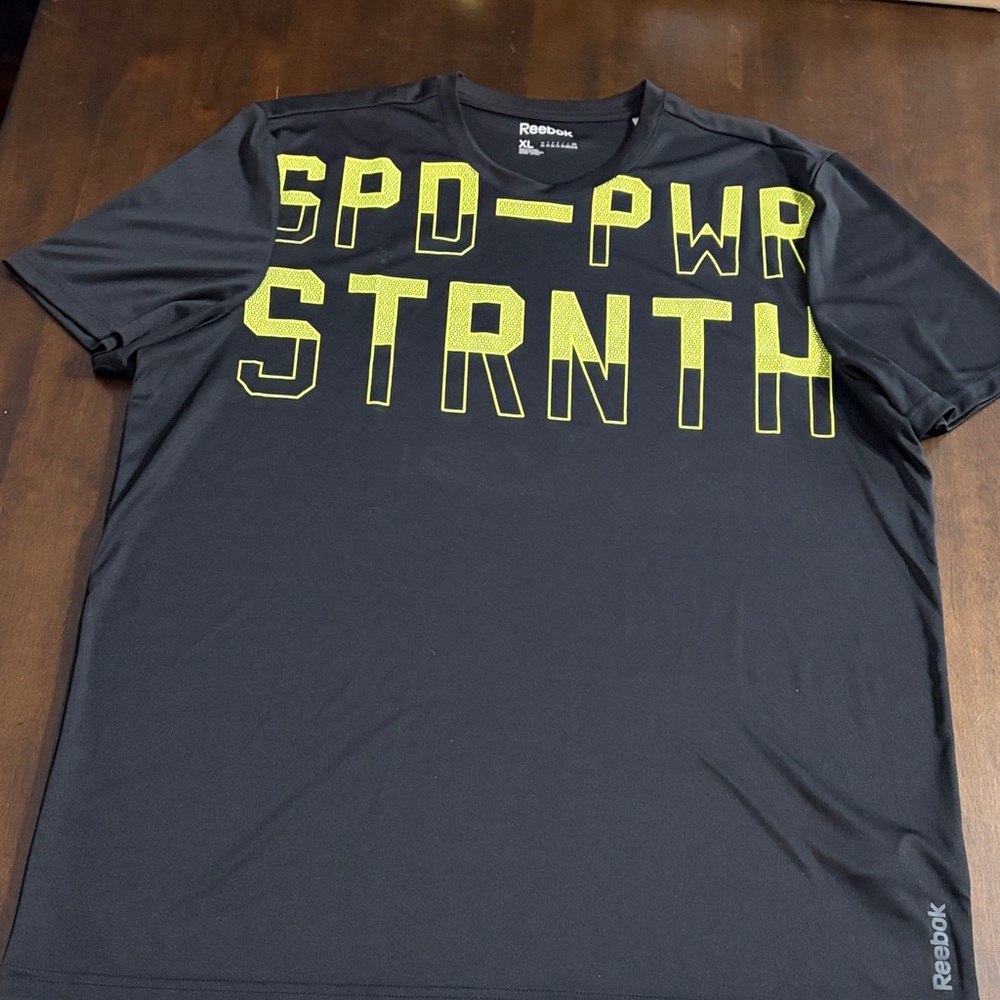Reebok Men's Black Tee with Yellow Graphic